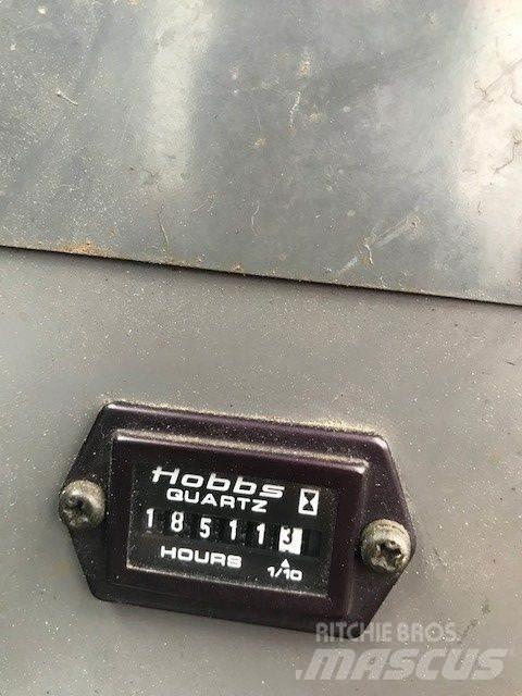Kobelco CKE 800 Kranovi sa gusjenicama