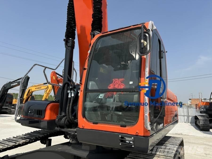 Doosan DX 340 Bageri gusjeničari
