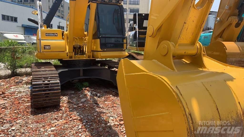 Komatsu PC 210 Bageri gusjeničari