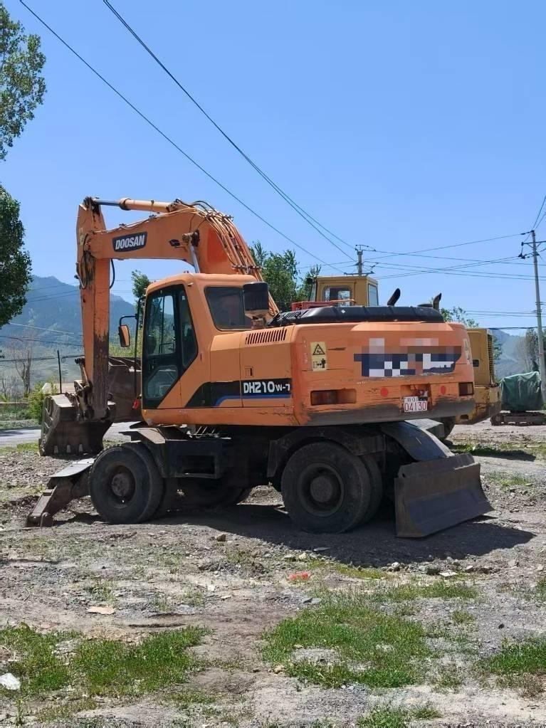 Doosan DH210W-7 Bageri na kotačima