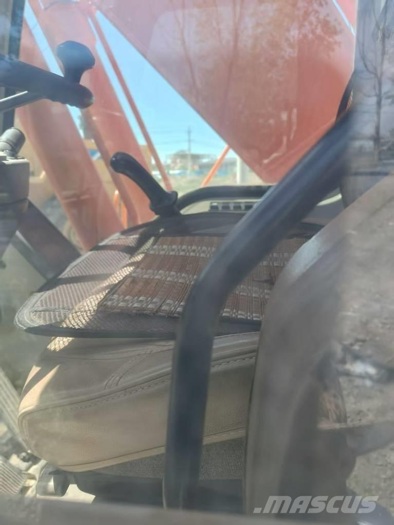 Doosan DH210W-7 Bageri na kotačima