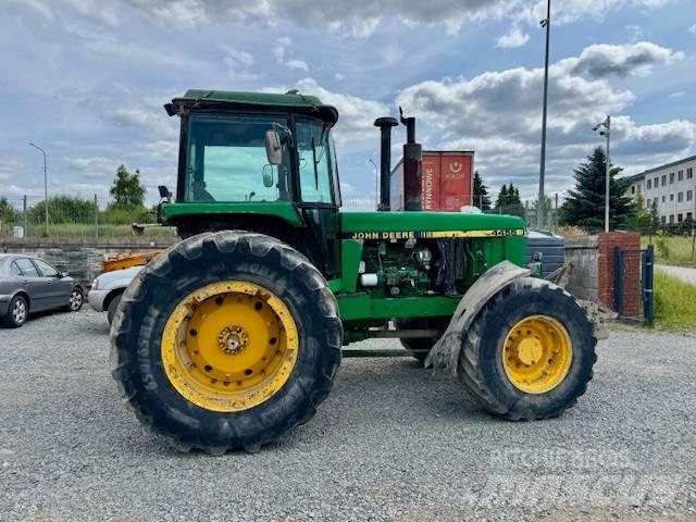 John Deere 4455 Traktori