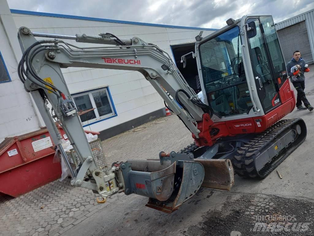 Takeuchi TB 240 Mini bageri <7t