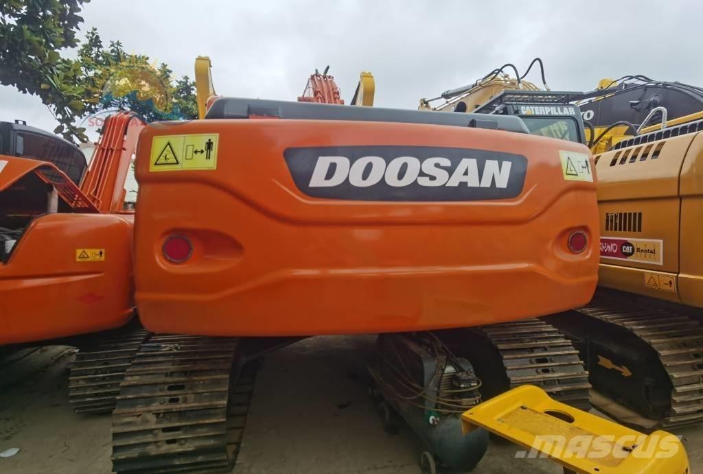 Doosan DX 225 LC Bageri gusjeničari