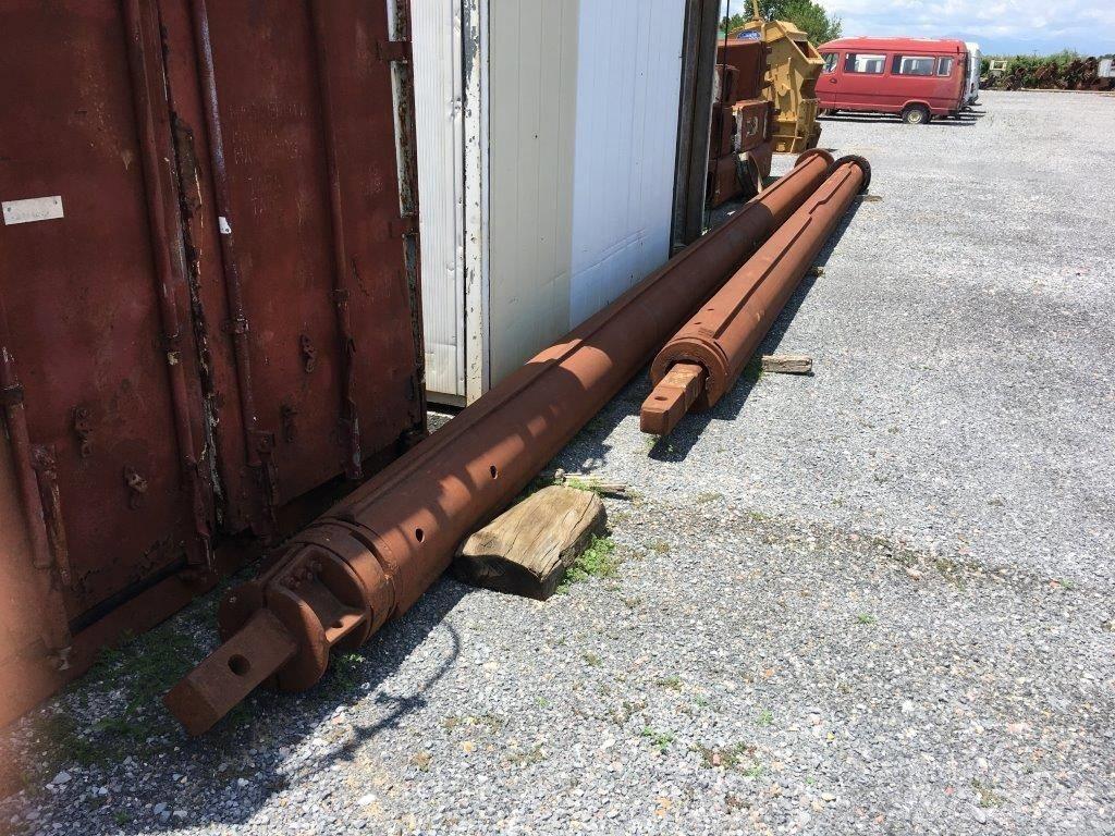 Soilmec KELLY BAR Oprema dodaci i rezervni dijelovi za zabijanje stupova