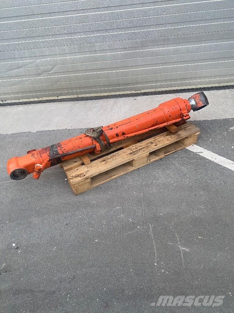 Hitachi ZX 250 LC Bageri gusjeničari