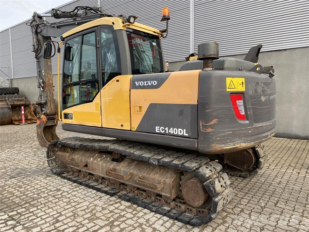 Volvo EC140 Bageri gusjeničari