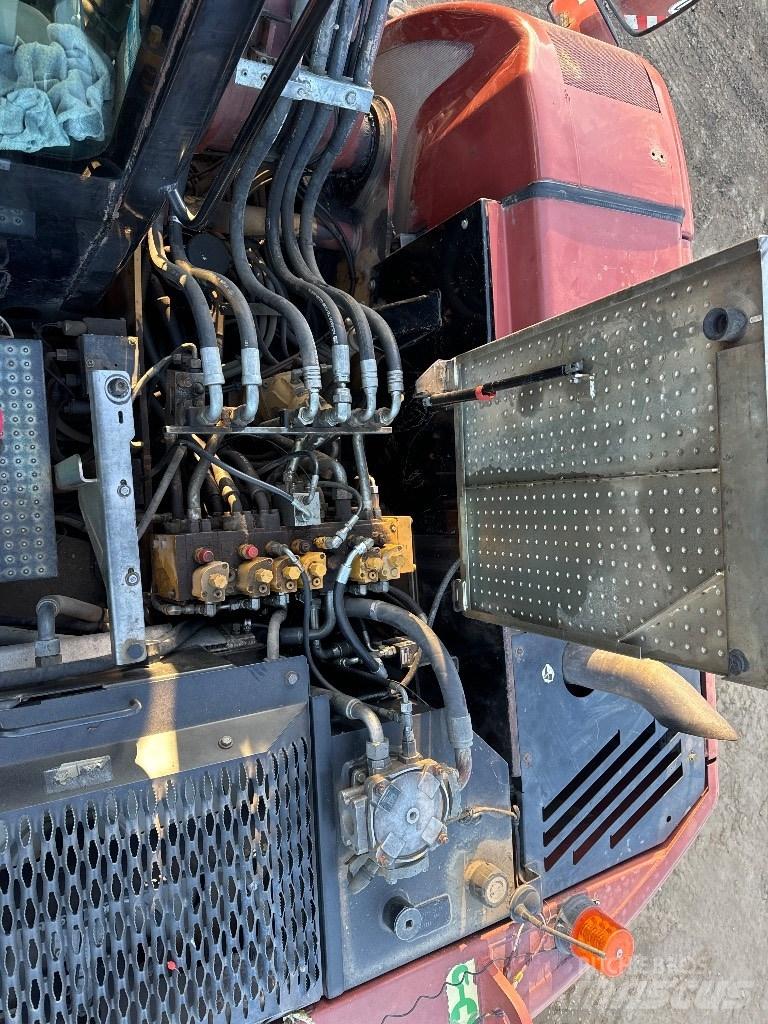 CAT 313 D Bageri na kotačima