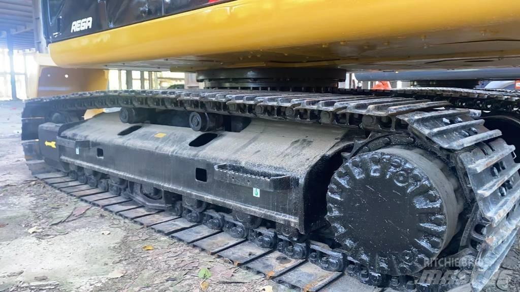 CAT 320D2L Bageri gusjeničari
