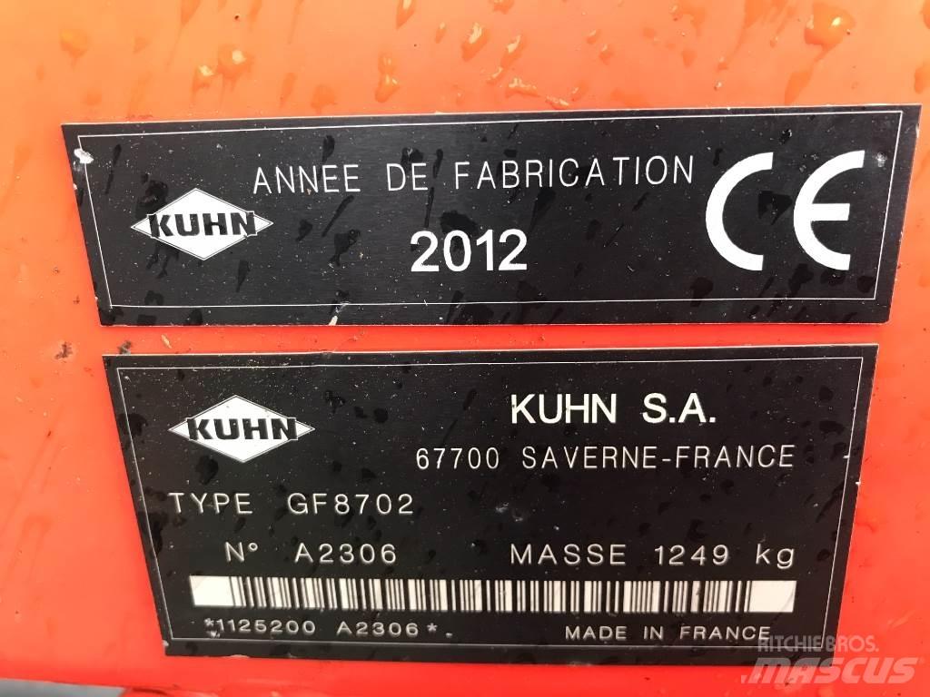 Kuhn GF 8702 Okretači i sakupljači sijena