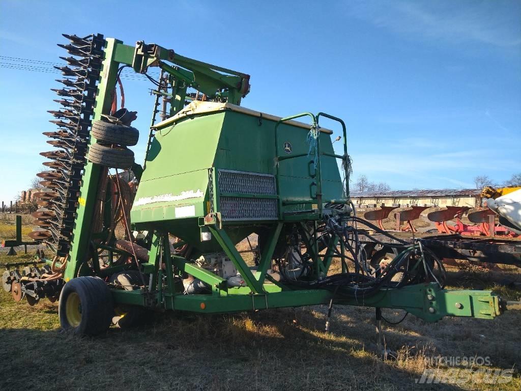 John Deere 740 A 9m Sijačice
