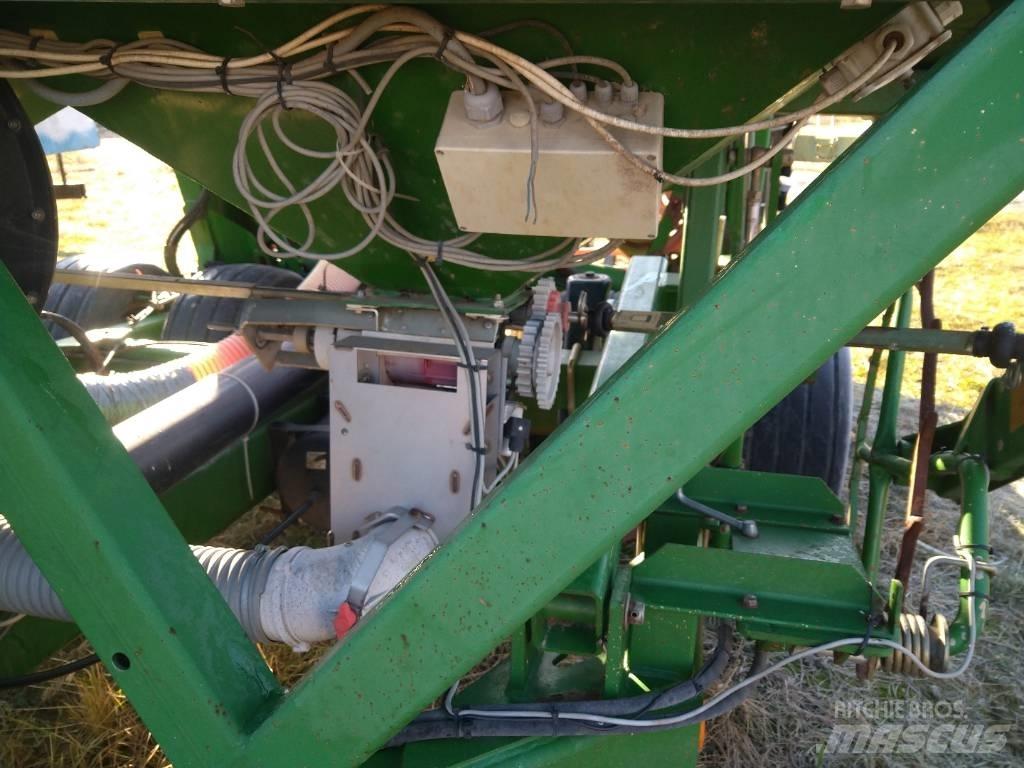 John Deere 740 A 9m Sijačice
