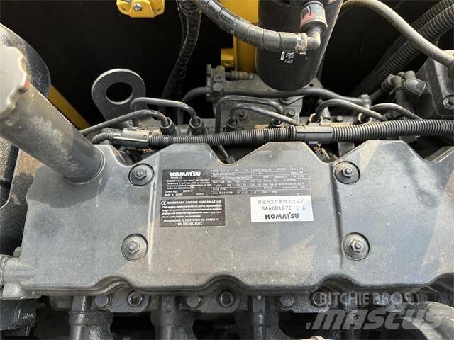 Komatsu PC210-8 Bageri gusjeničari