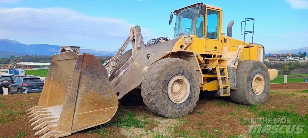 Volvo L 220 E Utovarivači na kotačima