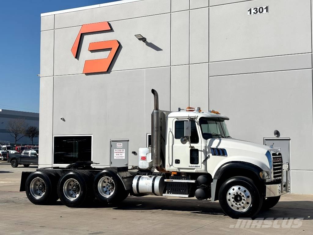 Mack GU713 Traktorske jedinice