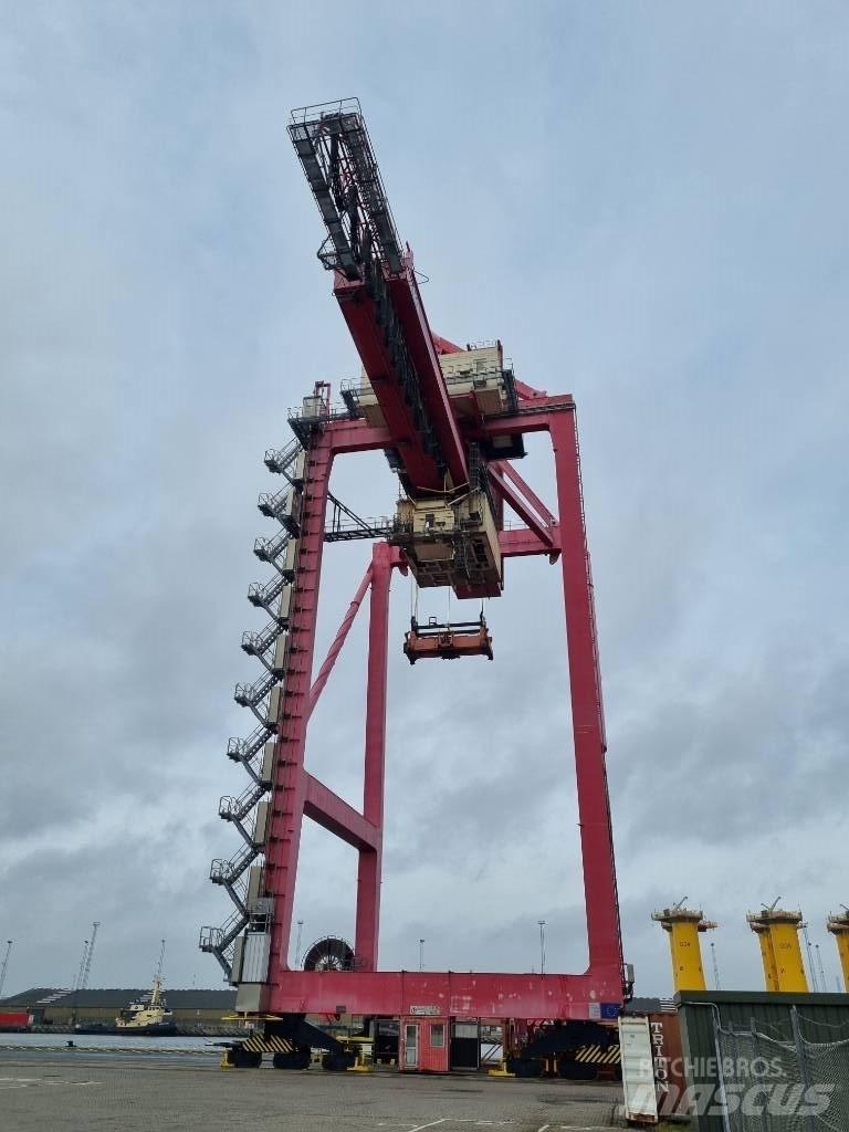 Konecranes STS Lučki kranovi