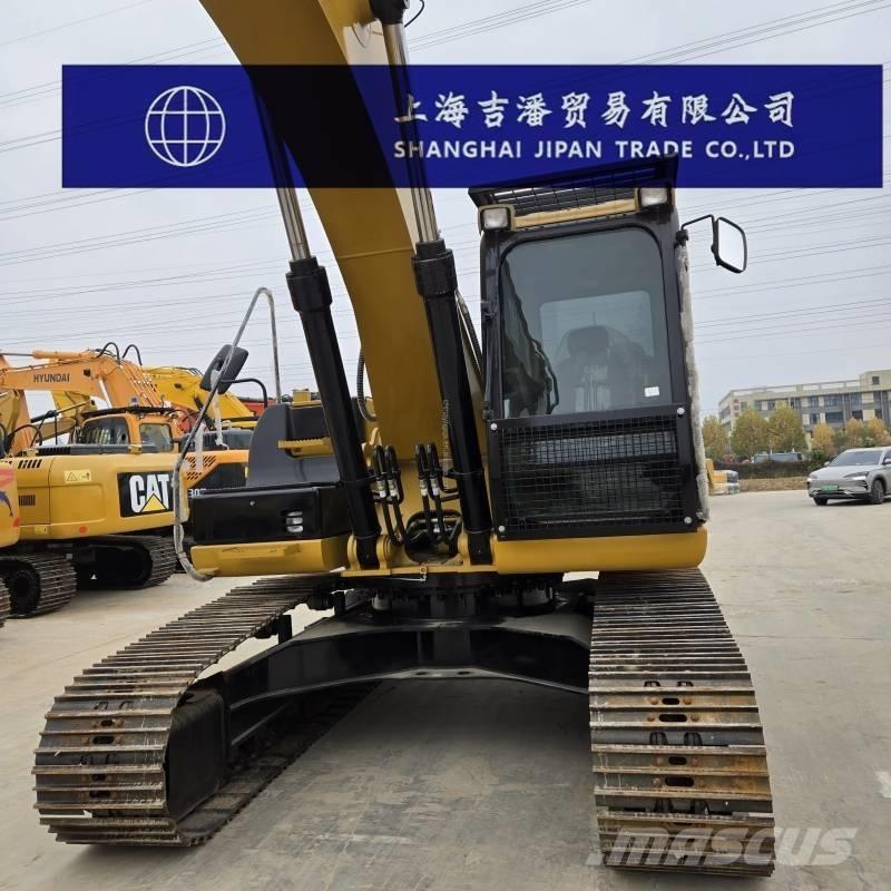 CAT 326 Bageri gusjeničari