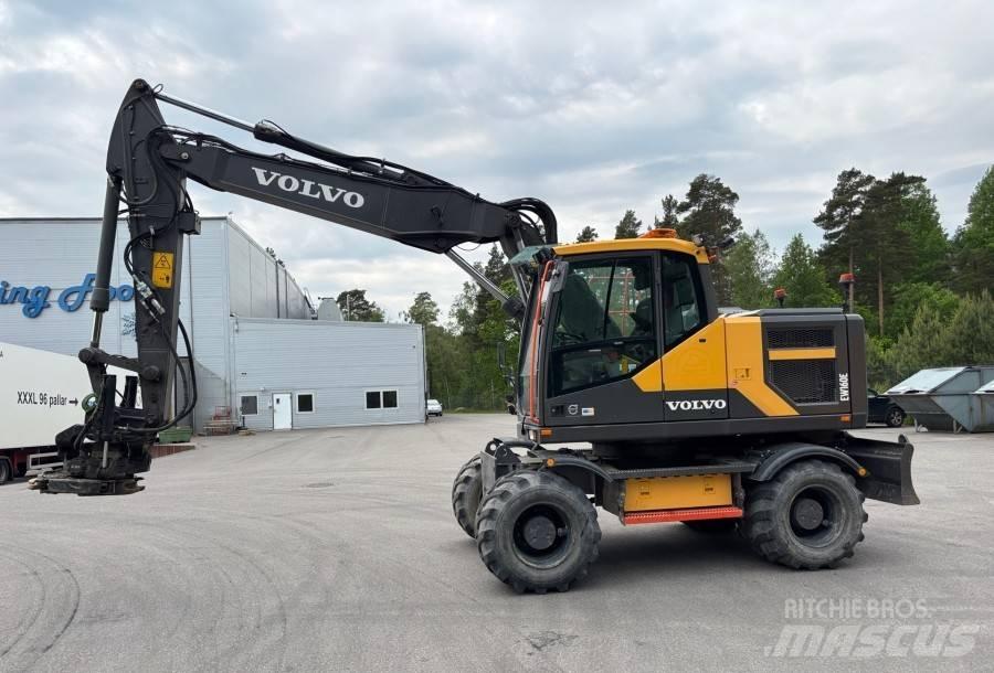 Volvo EW160E Bageri na kotačima