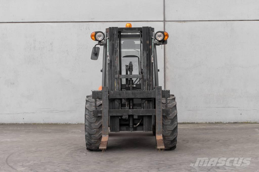 Ausa C 250 H X4 Dizelski viličari