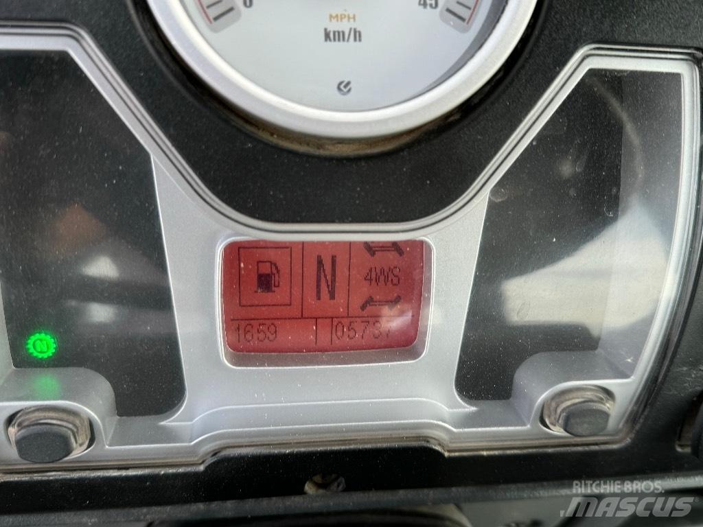 Terex TLB 990 Utovarni rovokopači