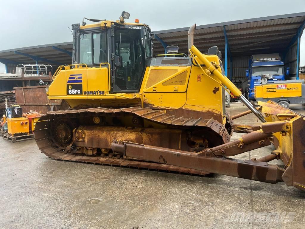 Komatsu 65 PX-17 Buldožeri gusjeničari