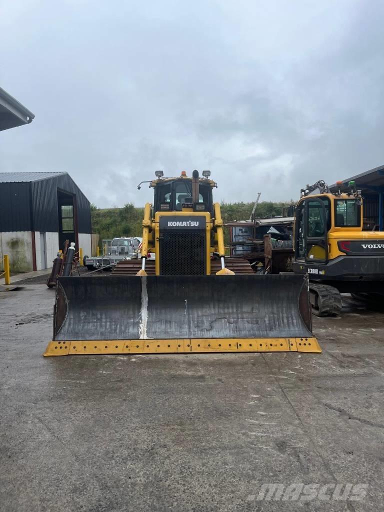 Komatsu 65 PX-17 Buldožeri gusjeničari