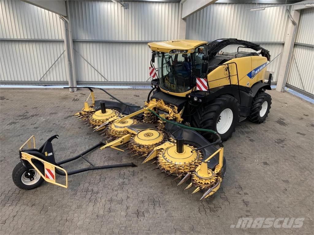 New Holland FR700 Strojevi za krmu na vlastiti pogon