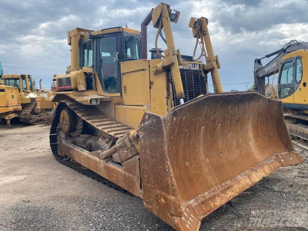 CAT D 7 R Buldožeri gusjeničari
