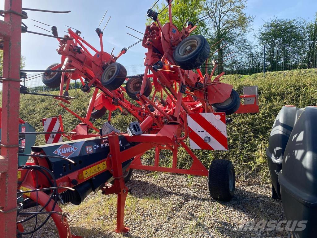 Kuhn GF8702T GII Okretači i sakupljači sijena