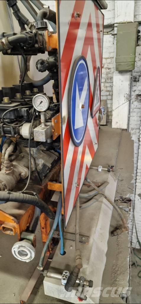 Ausa B 200 H Strojevi za metenje