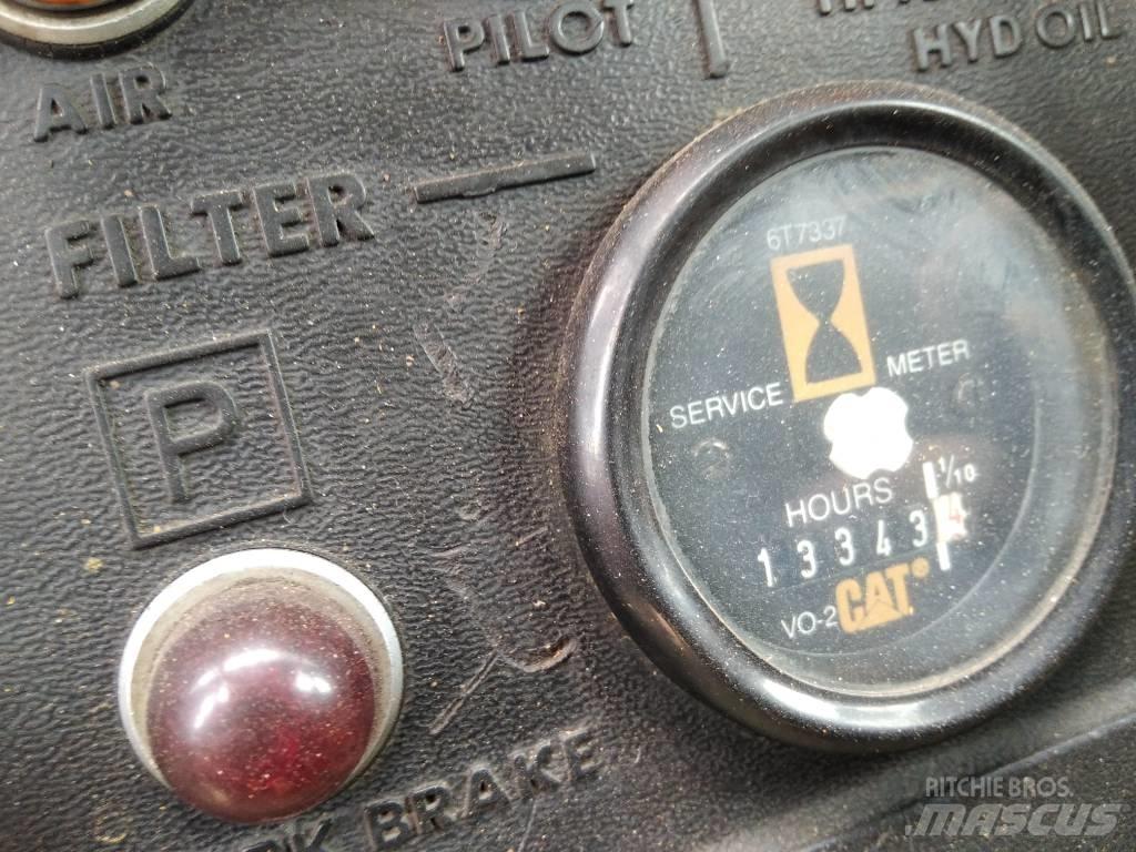 CAT 988 B Utovarivači na kotačima