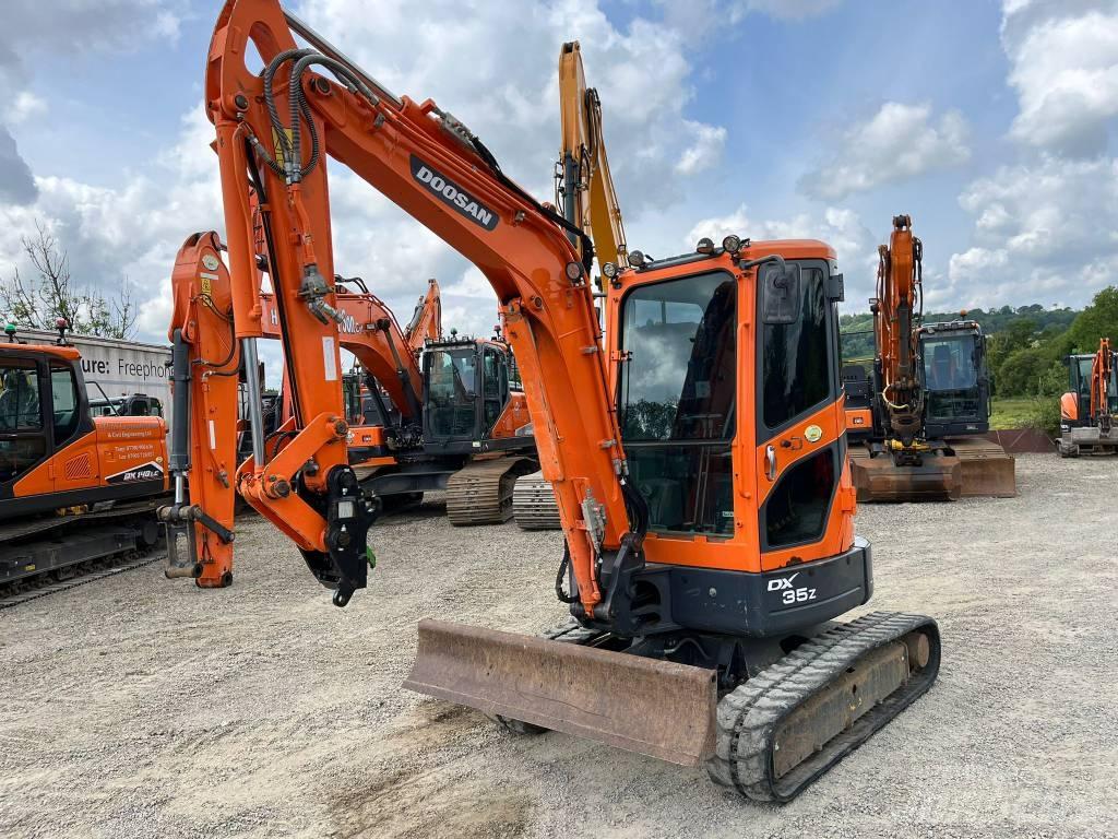 Doosan DX35Z Mini bageri <7t
