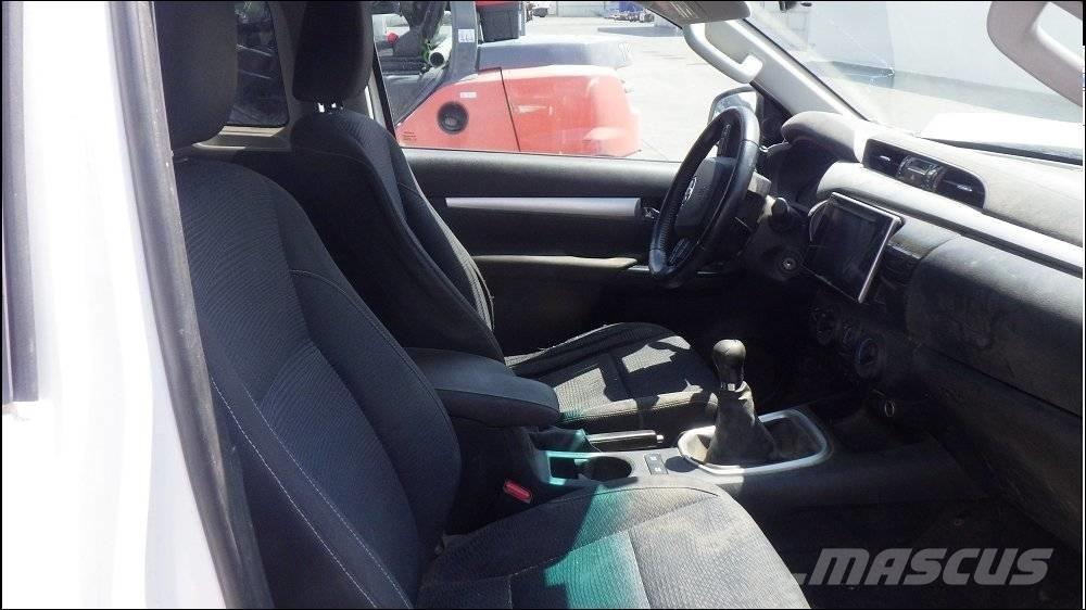 Toyota Hilux 4 Kiperi