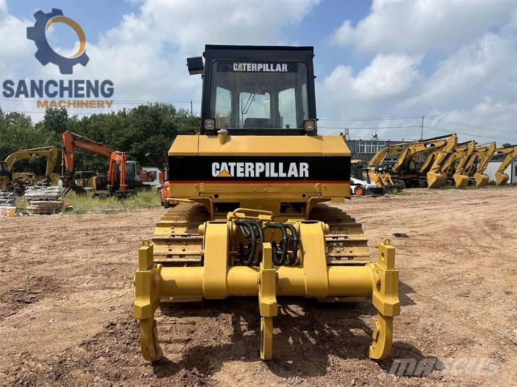 CAT D 6 G Buldožeri gusjeničari