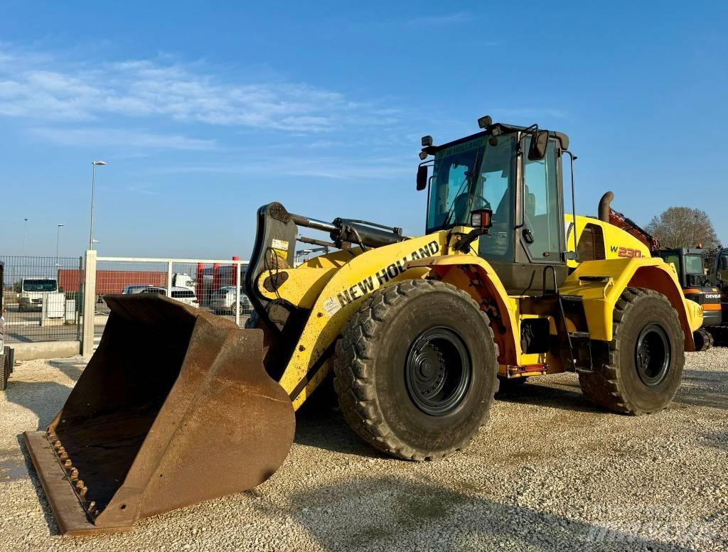 New Holland W 230 C Utovarivači na kotačima