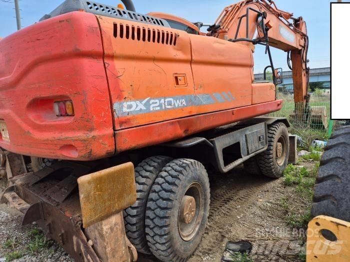 Doosan DX210WA Bageri na kotačima