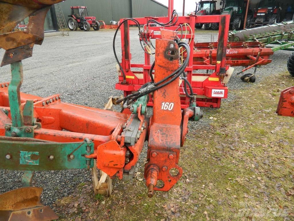 Kverneland 4korpusi Plugovi okretači