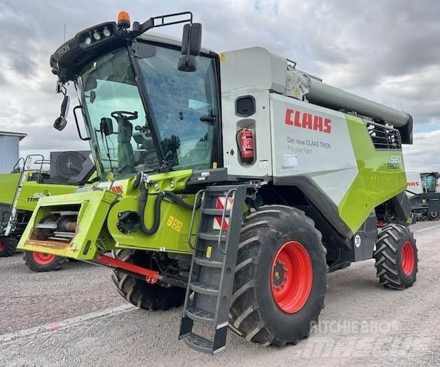 CLAAS TRION 520 Kombajni