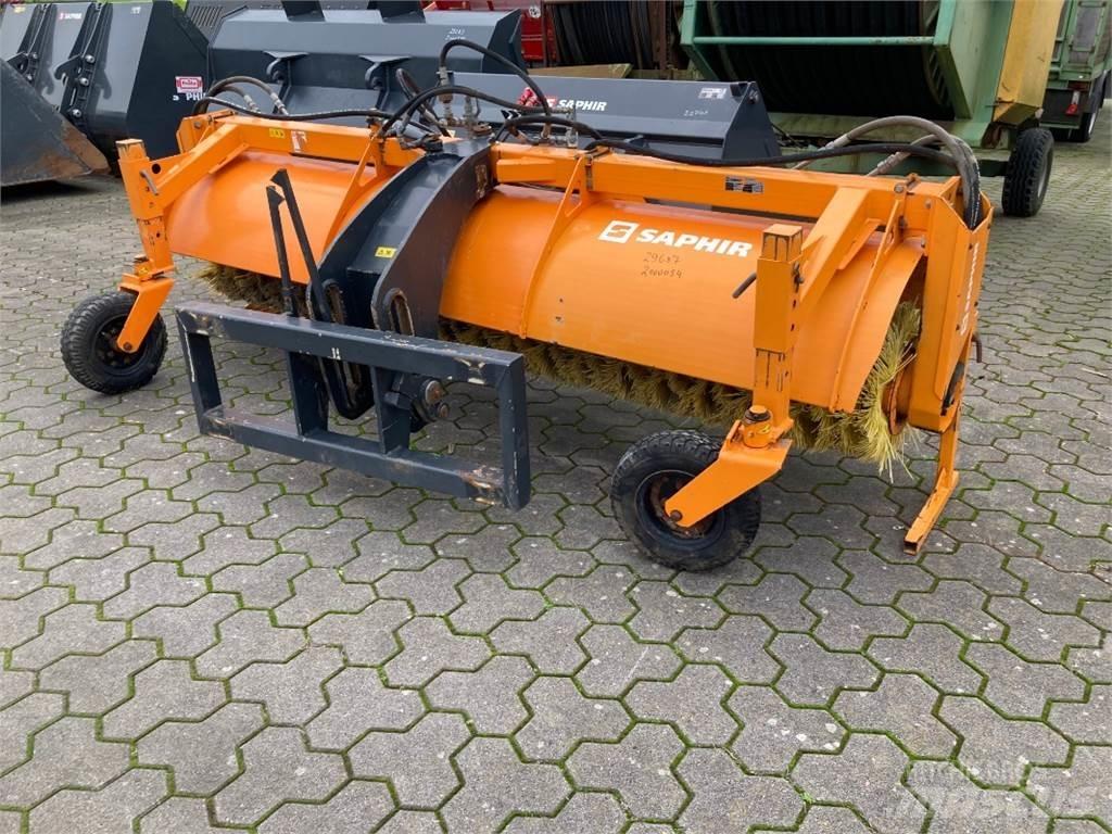 Saphir SKM 30 Strojevi za metenje