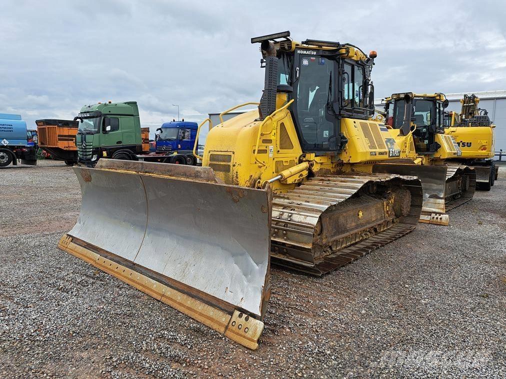 Komatsu D 61 PXi-24 Buldožeri gusjeničari
