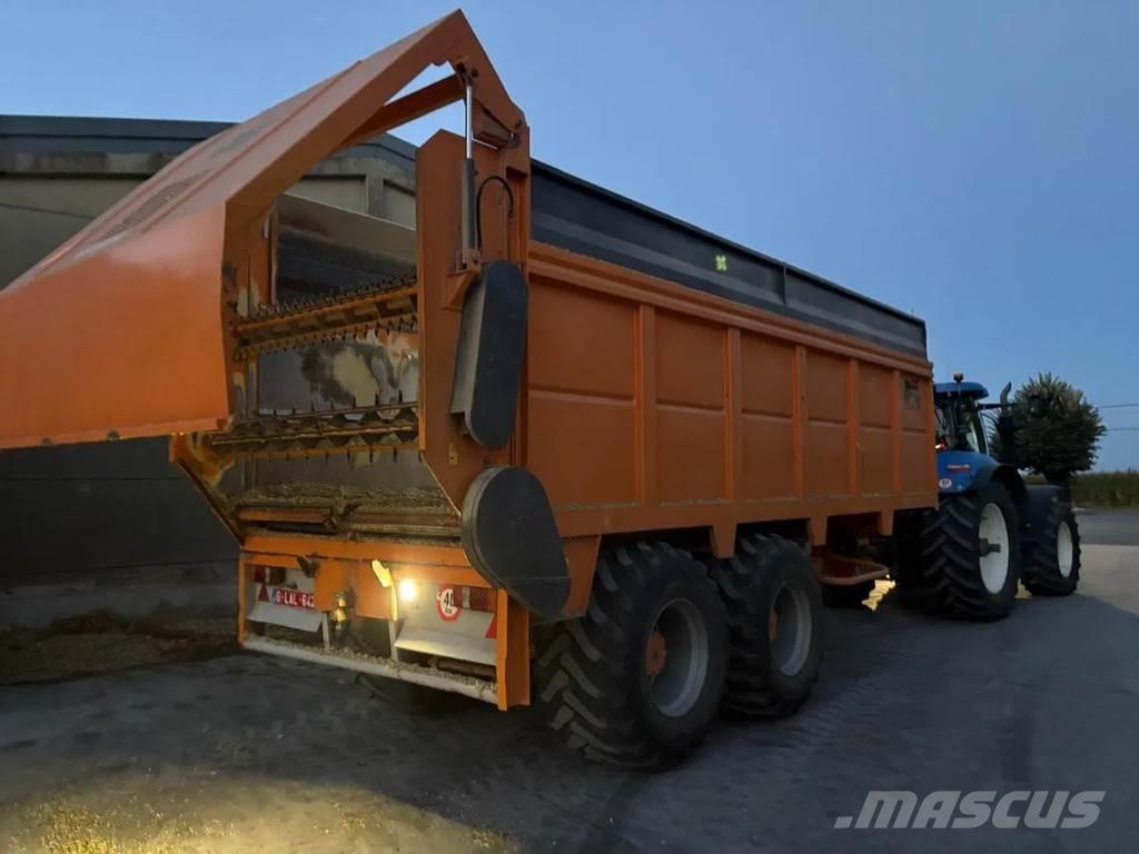 Dezeure SM38 Strojevi za krmu na vlastiti pogon