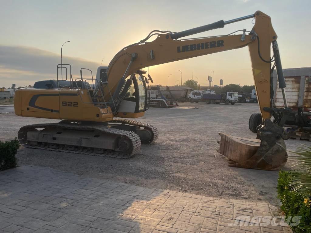 Liebherr R922 NLC Bageri gusjeničari