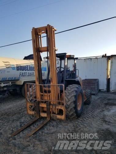 CASE 586H Terenski viličar