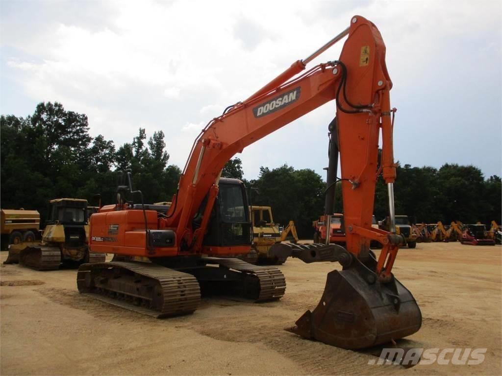Doosan dx225 Bageri gusjeničari
