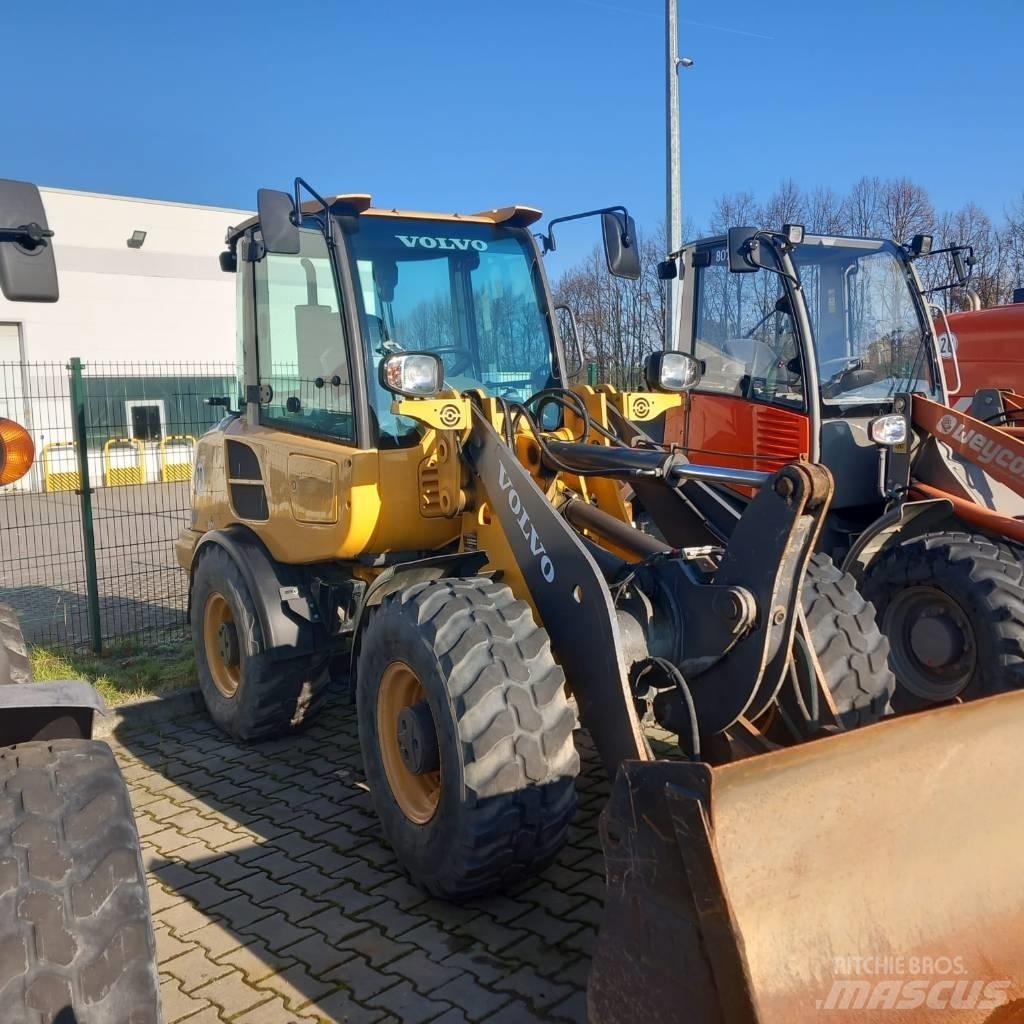 Volvo L 28 F Utovarivači na kotačima