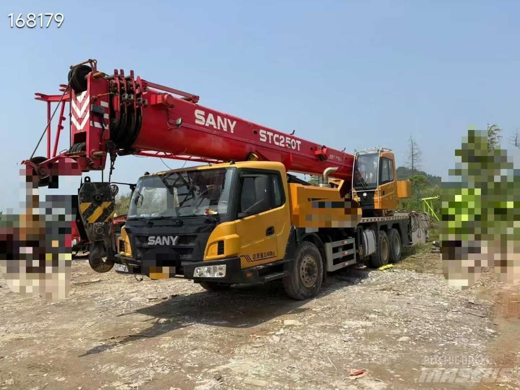 Sany stc200t5 Rabljene dizalice za težak teren