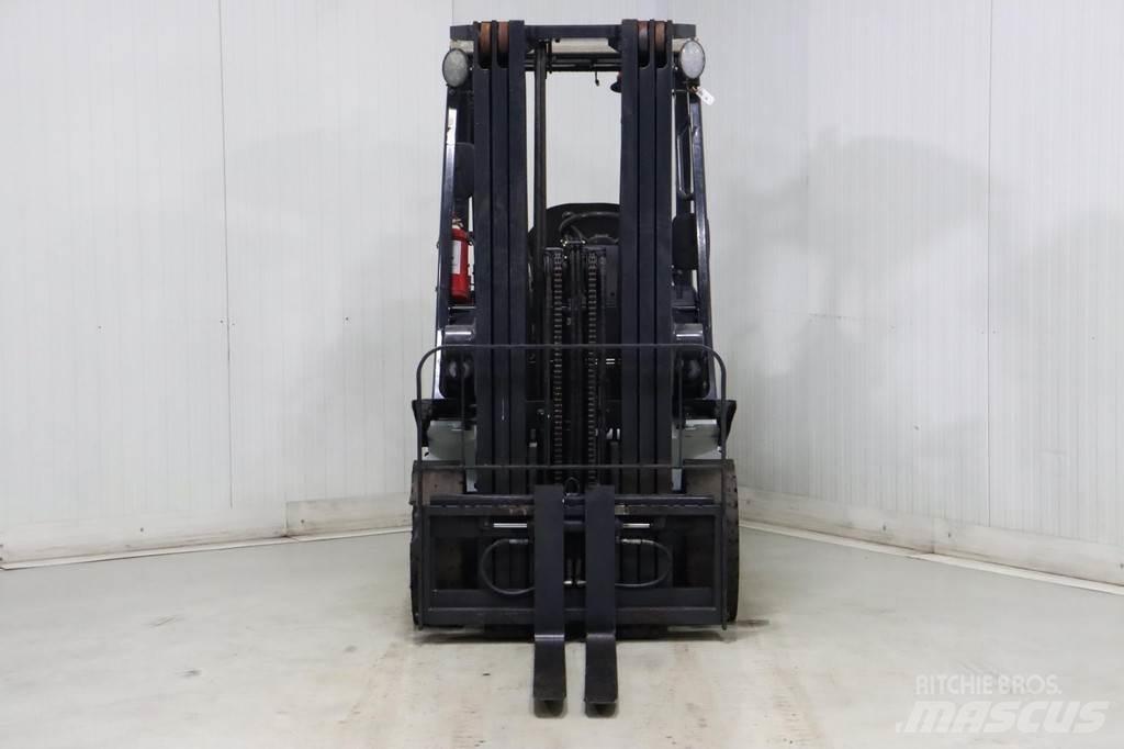 Nissan U1D2A20LQ Plinski viličari