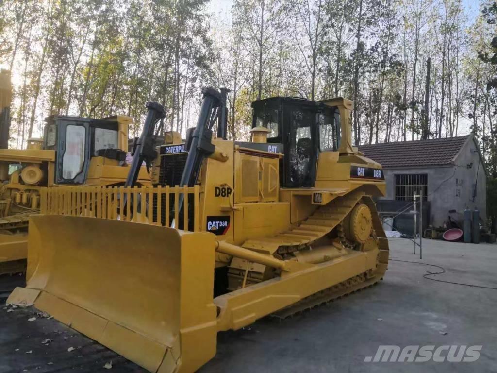 CAT D 8 R Buldožeri gusjeničari
