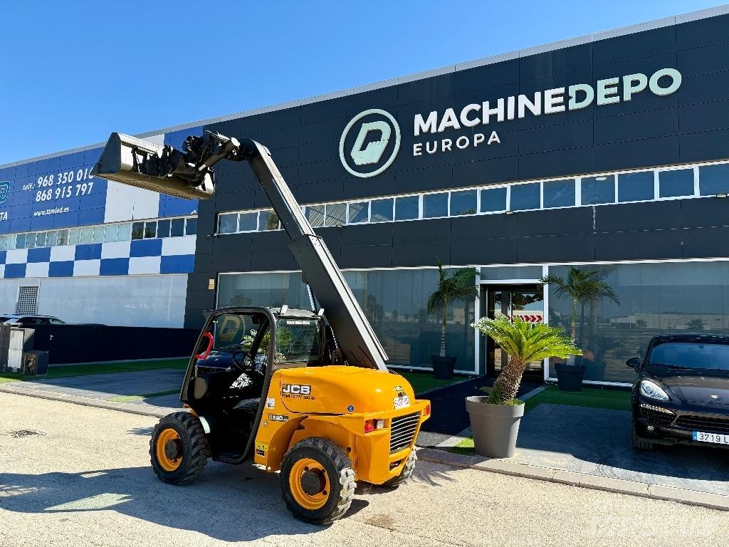 JCB 520-40 Poljoprivredni teleskopski utovarivači
