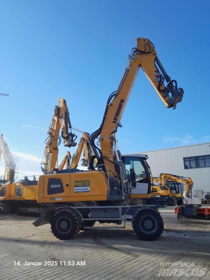 Liebherr A924 Bageri na kotačima